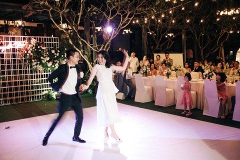 The Ins and Outs of Intimate Weddings — photo 23