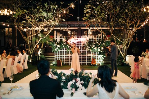 The Ins and Outs of Intimate Weddings — photo 21