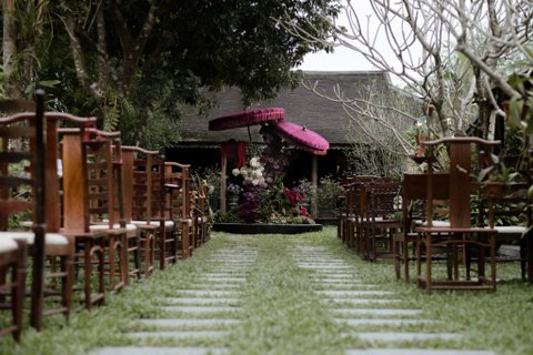 Claire & Luis wedding at Lan Viên Cố Tích & Le Cercle Hue in Huế — photo 14