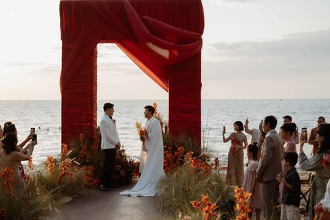 Ryan & Mario wedding at OCSEN Beach Bar & Club in Phú Quốc — photo 31
