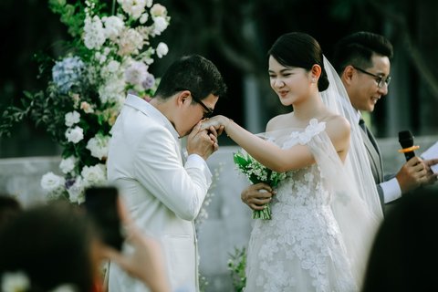 Trúc & Huy wedding at Four Seasons Resort The Nam Hai, Hoi An in Đà Nẵng — photo 28