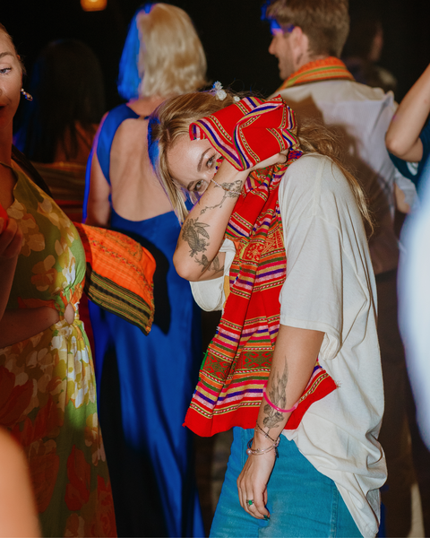 Getting married in the rain? Here're some tips to make the most of it — photo 19