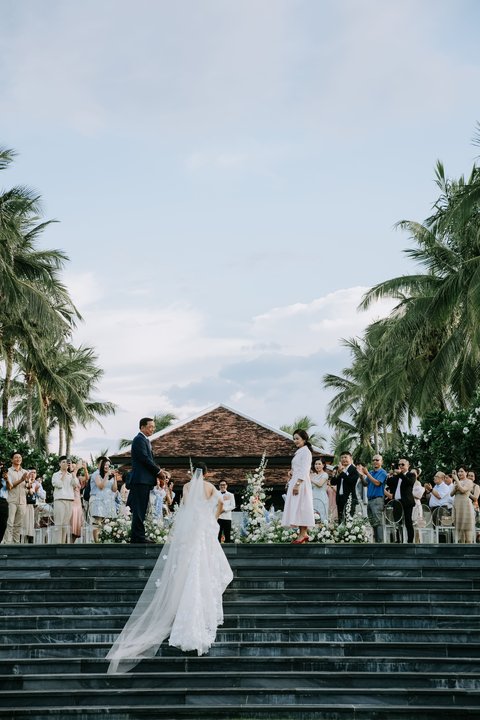 Trúc & Huy wedding at Four Seasons Resort The Nam Hai, Hoi An in Đà Nẵng — photo 26