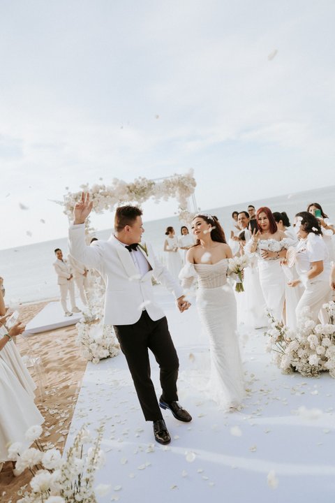 Đám cưới Uyên & Hiền tại InterContinental Da Nang Sun Peninsula Resort ở Đà Nẵng — ảnh 28