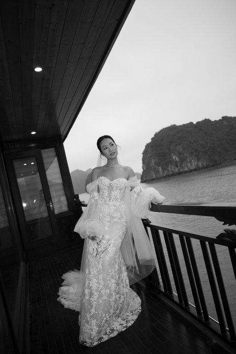 Uyên & Quân wedding at La Regina Cruise Ha Long in Quảng Ninh — photo 8