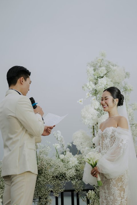 Uyên & Quân wedding at La Regina Cruise Ha Long in Quảng Ninh — photo 13
