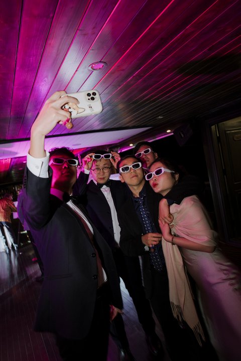 Uyên & Quân wedding at La Regina Cruise Ha Long in Quảng Ninh — photo 48