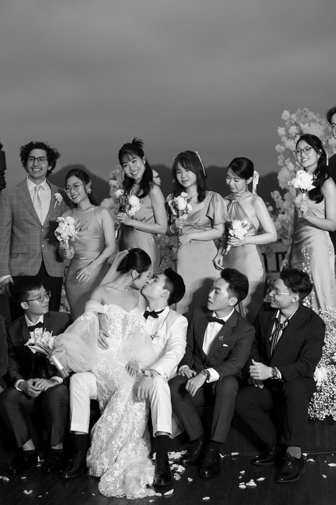 Uyên & Quân wedding at La Regina Cruise Ha Long in Quảng Ninh — photo 21