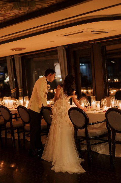 Uyên & Quân wedding at La Regina Cruise Ha Long in Quảng Ninh — photo 30