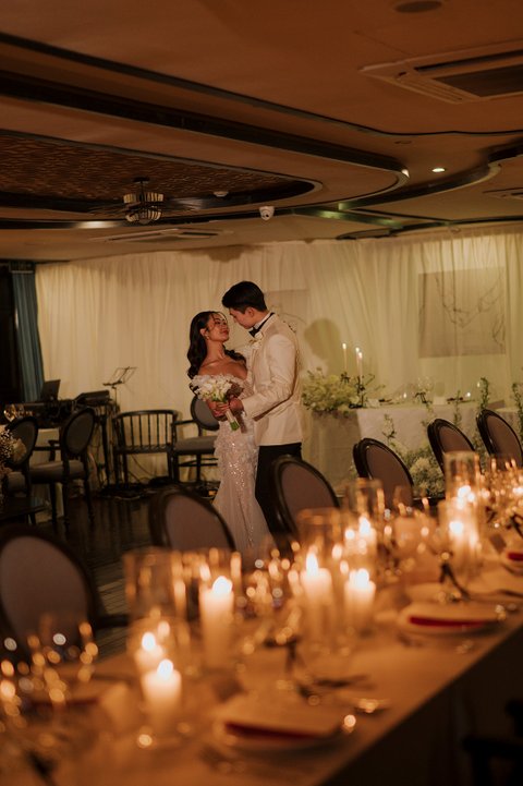 Uyên & Quân wedding at La Regina Cruise Ha Long in Quảng Ninh — photo 33