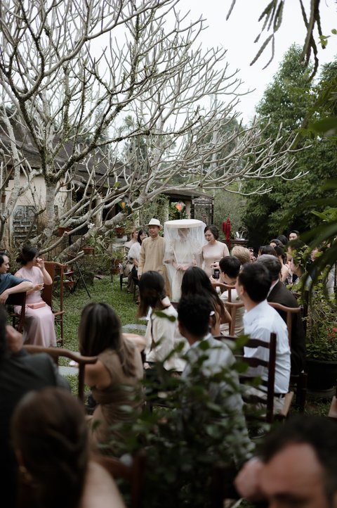 Claire & Luis wedding at Lan Viên Cố Tích & Le Cercle Hue in Huế — photo 25