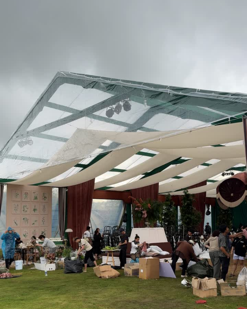Getting married in the rain? Here're some tips to make the most of it — photo 11